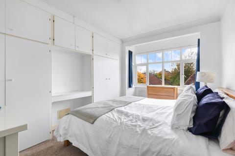 23 Edward Avenue, Morden, SM4 6EP