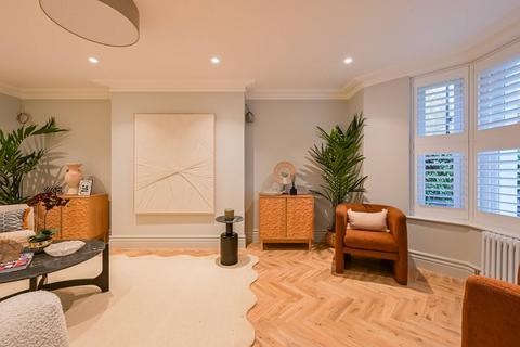3 bedroom maisonette for sale, Petherton Road, Islington, London, N5