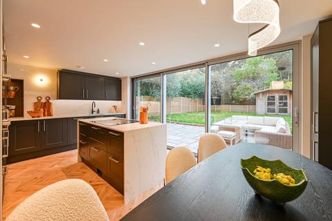 3 bedroom maisonette for sale, Petherton Road, Islington, London, N5