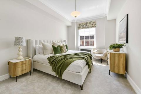 3 bedroom flat to rent, Grosvenor Square, London W1K