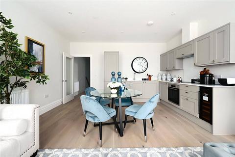 2 bedroom flat for sale, High Street, Pembury