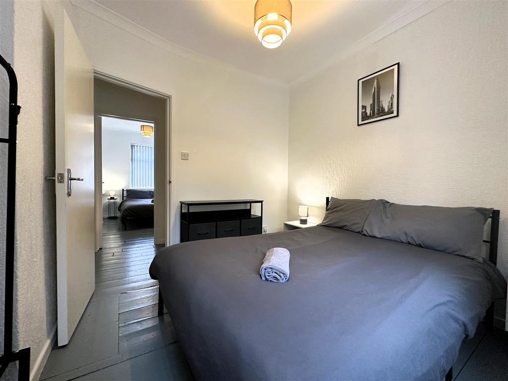 Bedroom 4 II.jpg