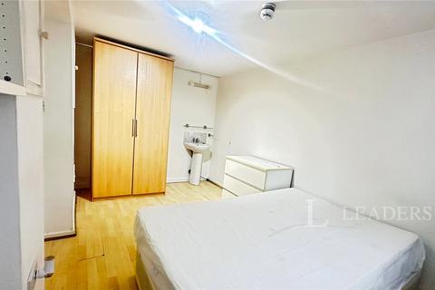 undefined, Brendon Avenue, Luton, Bedfordshire, LU2