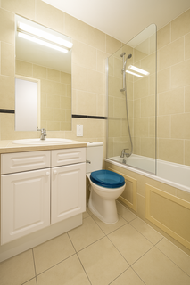 2 bedroom apartment to rent, 52 Parkgate Road, London SW11