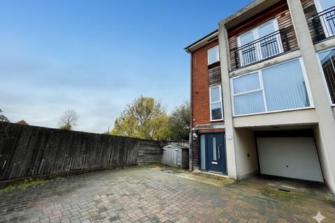 4 bedroom semi-detached house for sale, Flitwick, Bedfordshire MK45