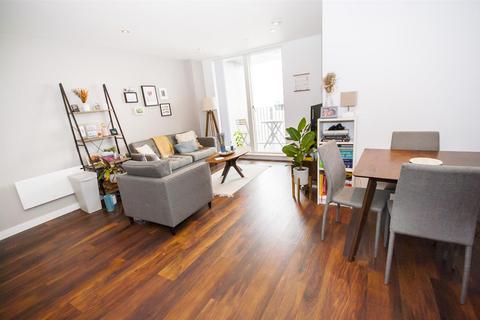 2 bedroom apartment to rent, Regent Road, Manchester