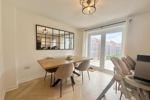 4 bedroom detached house for sale, Lamport Lane, Kingsthorpe, Northampton NN2