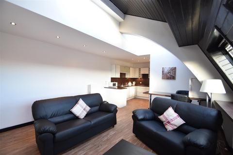 Top floor, Blenheim House, City Centre, NE1