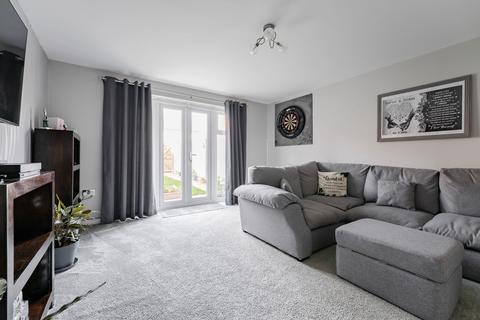 3 bedroom semi-detached house for sale, Redpoll Road, Costessey