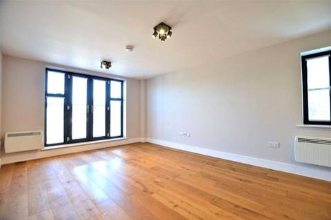 2 bedroom flat to rent, Cedar House, Cedar Lane, Camberley, GU16