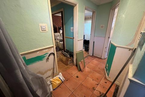 3 bedroom end of terrace house for sale, 43 Hales Road, Wednesbury, WS10 9BS