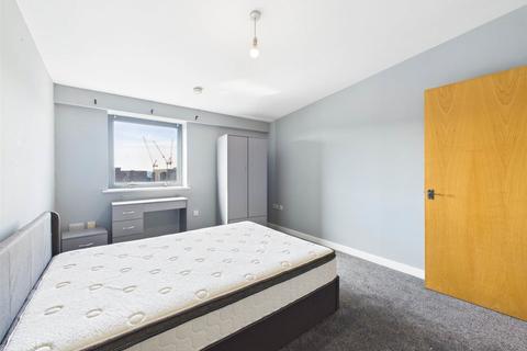 3 bedroom apartment to rent, Concert Street, Liverpool, Merseyside, L1