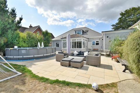 5 bedroom chalet for sale, Magna Road, Bournemouth, Dorset, BH11 9NB
