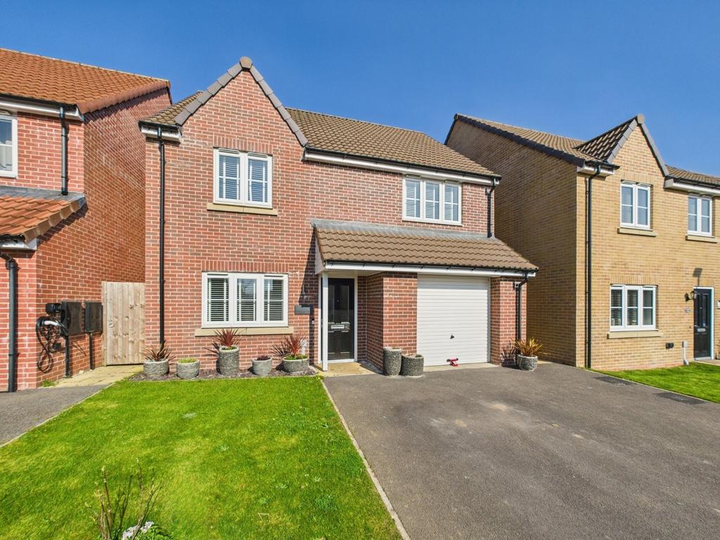 4 Bedroom Detached House - For Sale