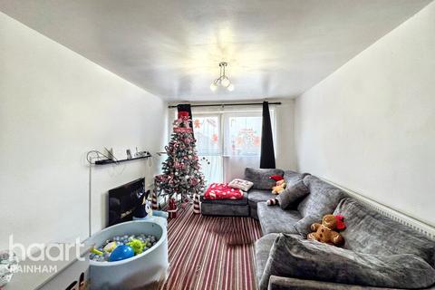 undefined, Ongar Way, Rainham, RM13 7TS