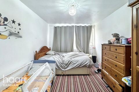 undefined, Ongar Way, Rainham, RM13 7TS