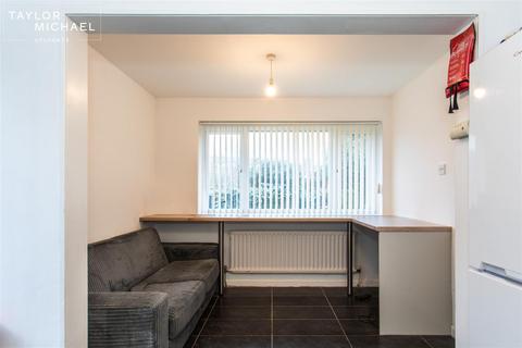 6 bedroom detached house to rent, Rushlake Close, Brighton