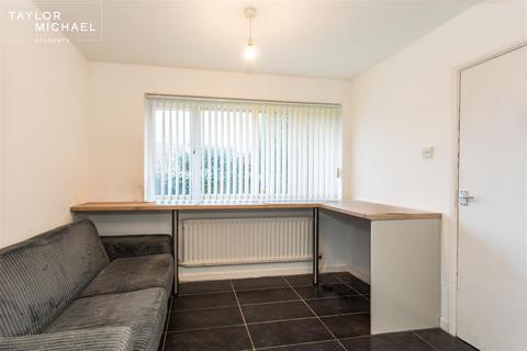 6 bedroom detached house to rent, Rushlake Close, Brighton