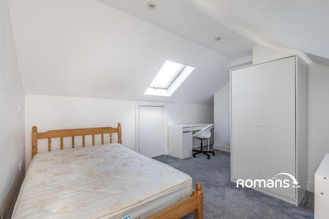 5 bedroom terraced house to rent, Tenth Avenue, Bristol, Gloucestershire, BS7