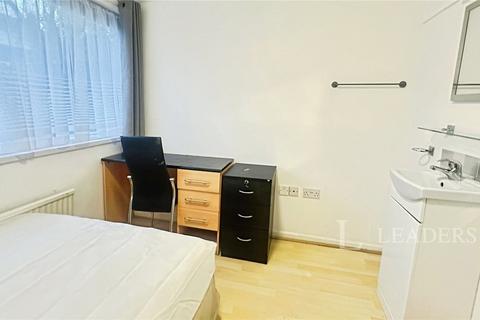 undefined, Brendon Avenue, Luton, Bedfordshire, LU2