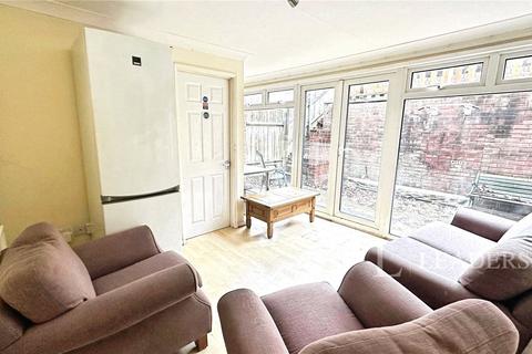 undefined, Brendon Avenue, Luton, Bedfordshire, LU2