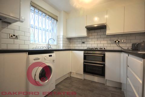 2 bedroom flat to rent, Weavers Way, Camden NW1
