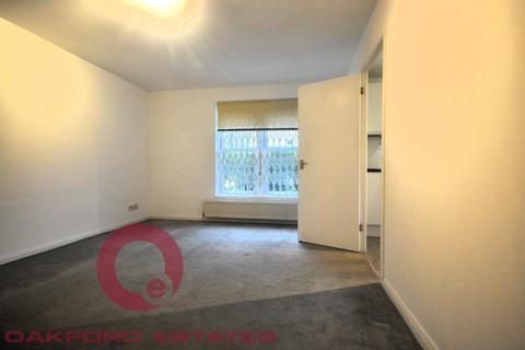 2 bedroom flat to rent, Weavers Way, Camden NW1