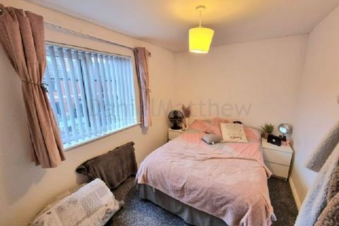 2 bedroom terraced house to rent, Mariners Walk, Barry, CF62