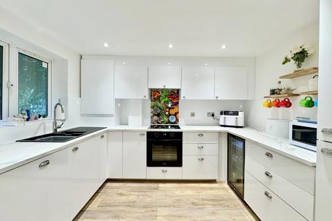 2 bedroom apartment for sale, St Peters Road, Bournemouth, BH1