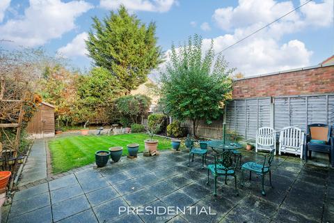 undefined, Loughton IG10