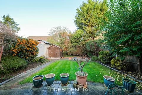 undefined, Loughton IG10