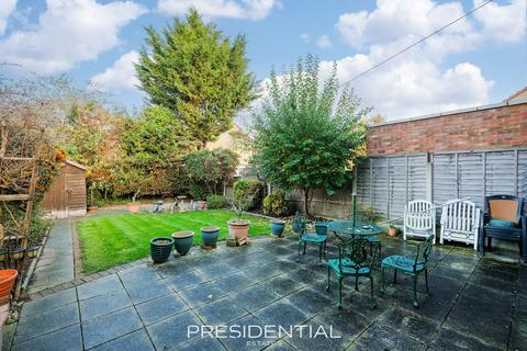 undefined, Jessel Drive, Loughton IG10