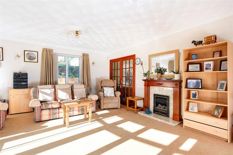 4 bedroom detached house for sale, Anchor Drive, Kingsthorpe, Northampton, Northamptonshire, NN2