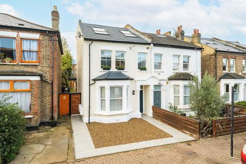 Byrne Road, London SW12
