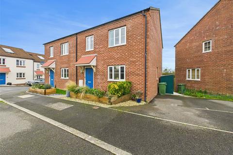 3 bedroom semi-detached house for sale, Craddock Close, Holsworthy, Devon
