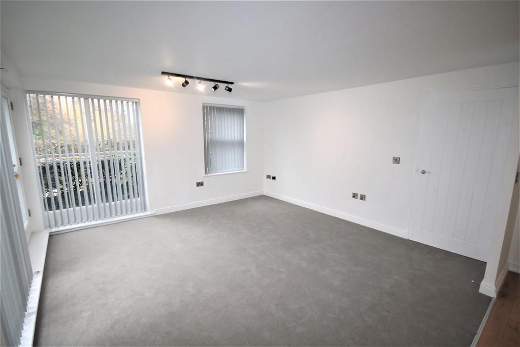 Living Room b.JPG
