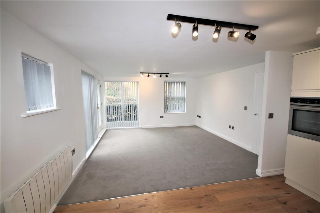 Living Room d.JPG