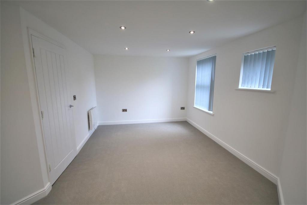 Bedroom b.JPG
