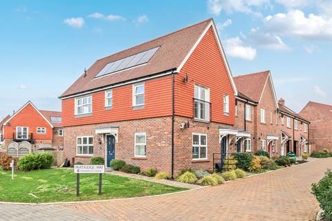 1 bedroom maisonette for sale, Partridge Way, Wickham, Fareham, Hampshire, PO17