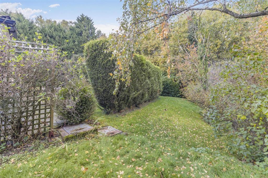8668185-exterior13.jpg