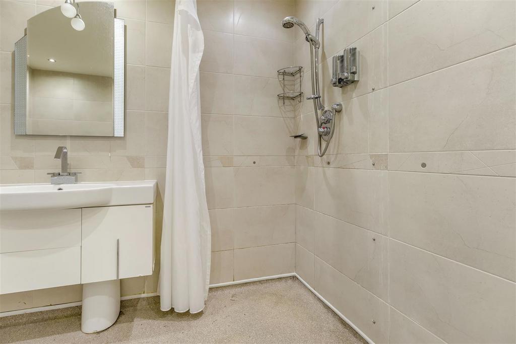 8668185-interior04.jpg