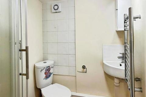 undefined, Steeplehall, Basildon, Essex, SS13