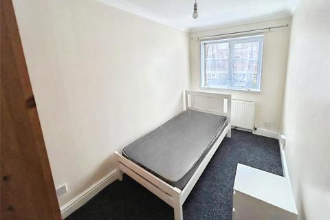 undefined, Steeplehall, Basildon, Essex, SS13