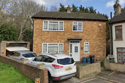 undefined, Croydon SE25