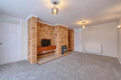 2 bedroom detached house for sale, Snowshill Close, Redditch, B98