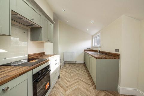 14-16 Dovecot Park, Selkirk, TD7 4ES