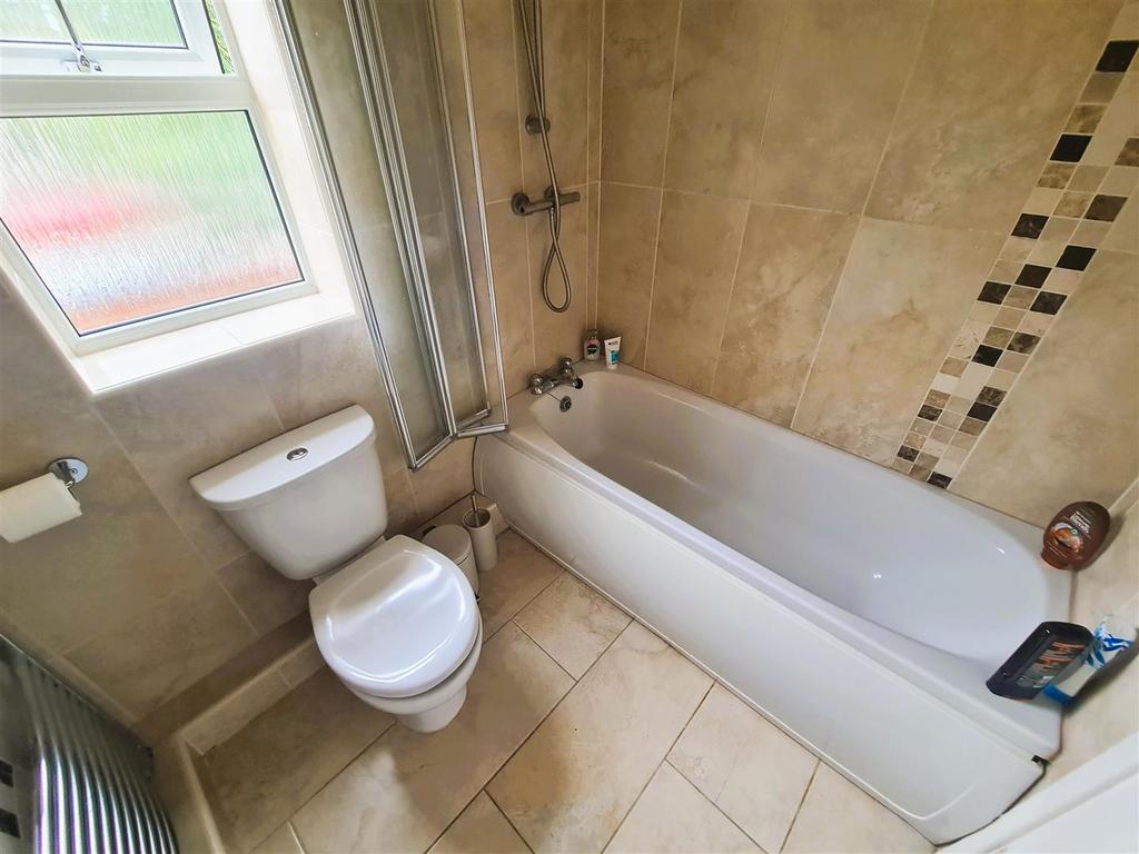 Bathroom/w.c.
