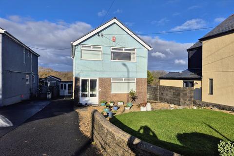 3 bedroom detached house for sale, Pontardulais Road, Tycroes, Ammanford