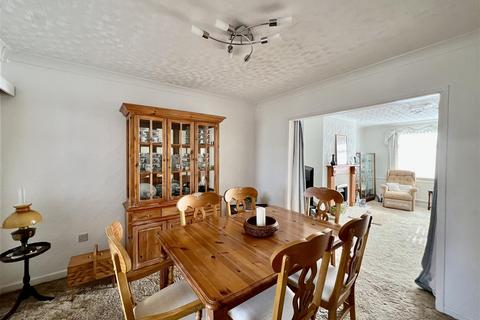 3 bedroom detached house for sale, Pontardulais Road, Tycroes, Ammanford