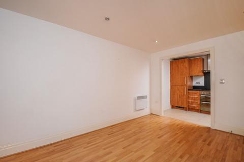 1 bedroom flat to rent, Seven Kings Way, Kingston Upon Thames, Surrey, KT2